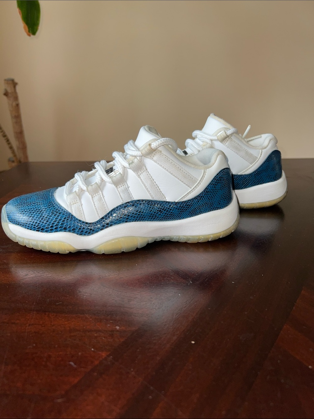 Air Jordan 11 Retro Low Navy Snakeskin   Sneakers